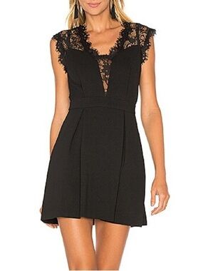 167. NWT BCBGeneration Womens Lace Inset Dress 10
